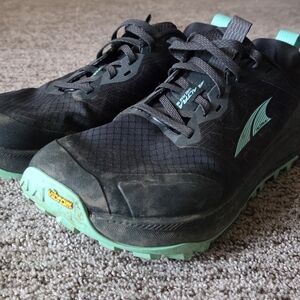 Women's Altra Lone Peak 9+